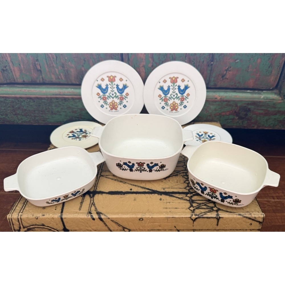 Lot of 1975 Chilton Toys Child's Plastic Dishes Corning Country Festival Pattern